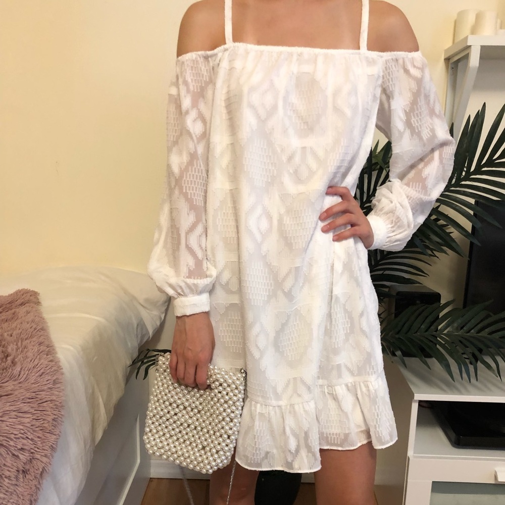 BCBG white dress off-shoulder sleeves